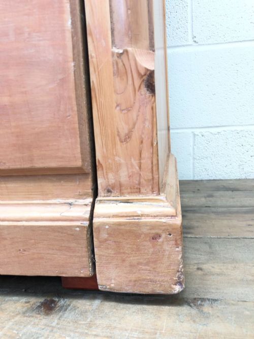 fig 2. Large Antique Pine Chest of Drawers