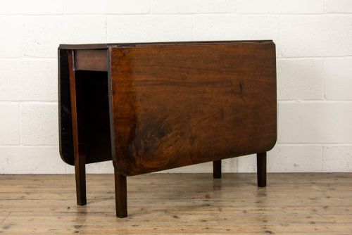 Georgian Mahogany Drop Leaf Table
