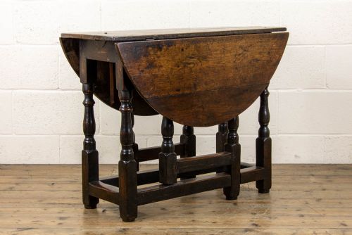 fig 2. Early 18th Century Oak Gate Leg Table