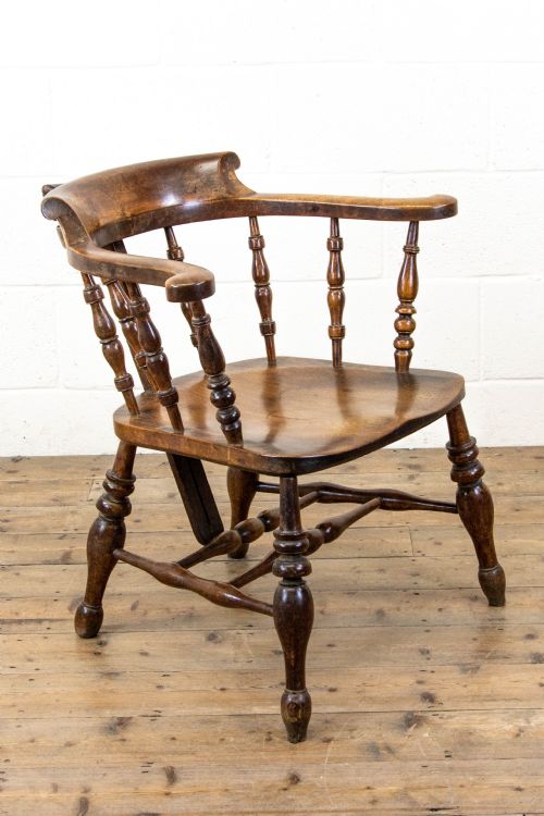 fig 1. Antique Ash and Elm Captain’s Chair
