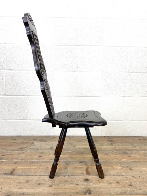 fig 6. Antique Welsh Oak Spinning Chair