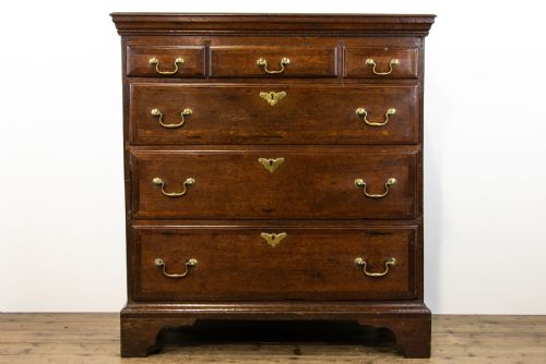 fig 1. Antique Oak Chest of Drawers