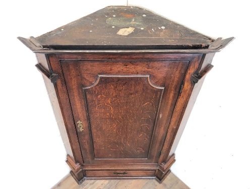 fig 1. LARGE ANTIQUE OAK CORNER CUPBOARD