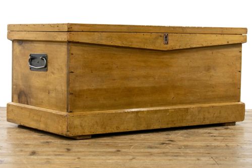 fig 2. Antique Pine Carpenter’s Tool Chest or Trunk