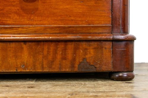 fig 1. Large Victorian Mahogany Chest of Drawers 