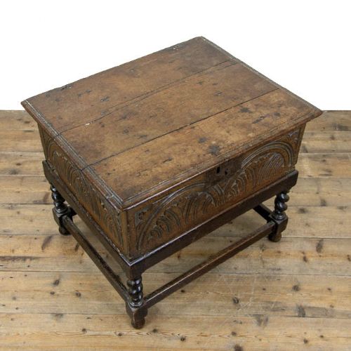 fig 1. 18th Century Oak Bible Box