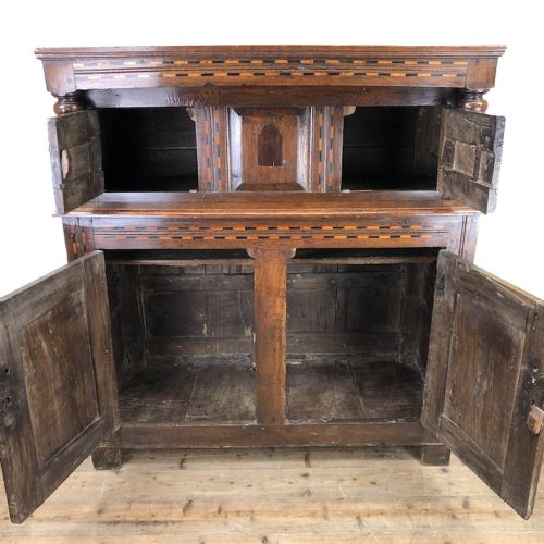 fig 2. ANTIQUE 17TH CENTURY WELSH OAK CWPWRDD DEUDDARN