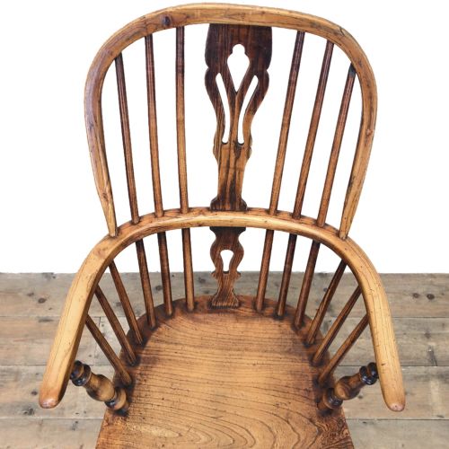 fig 1. Antique Windsor Armchair in Elm and Ash