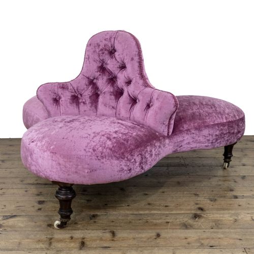 fig 1. Victorian Antique Confidante