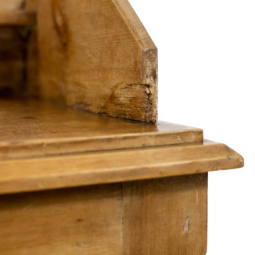 ANTIQUE PINE CHEST OF DRAWERS WITH GALLERY - ADDITIONAL PHOTO 11