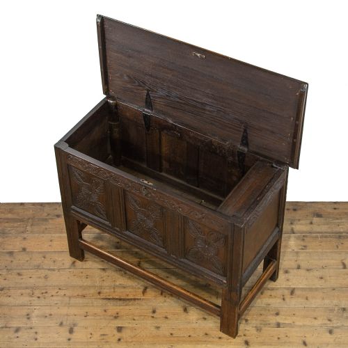 ANTIQUE CARVED OAK COFFER - ADDITIONAL PHOTO 7
