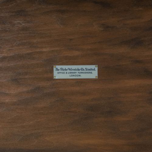 fig 2. Antique Oak Bookcase by ‘Globe Wernicke’