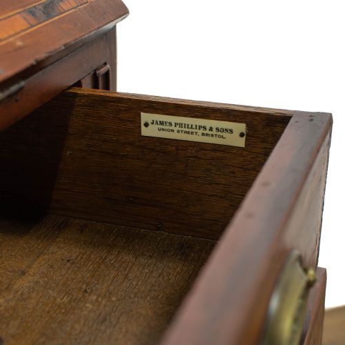 GEORGIAN ANTIQUE MAHOGANY BUREAU - ADDITIONAL PHOTO 8