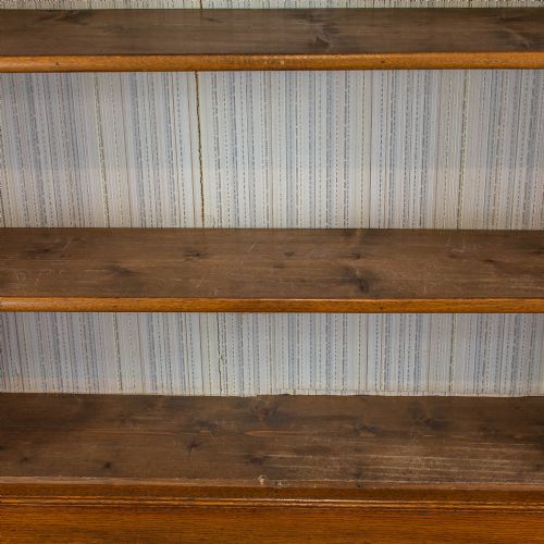 fig 2. Antique Honey Oak Glazed Dresser