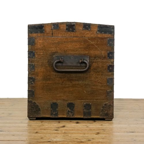 ANTIQUE OAK AND METAL BOUND TRUNK - ADDITIONAL PHOTO 3
