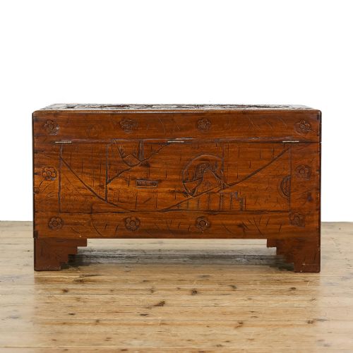 ANTIQUE EARLY 20TH CENTURY ORIENTAL CARVED CAMPHOR WOOD TRUNK - ADDITIONAL PHOTO 3