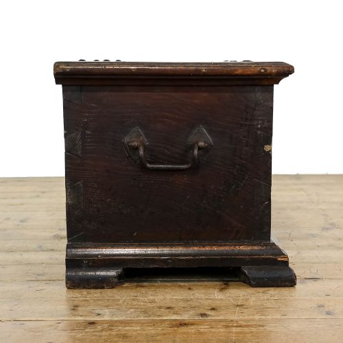 fig 2. Antique Late 17th Century Oak Chest