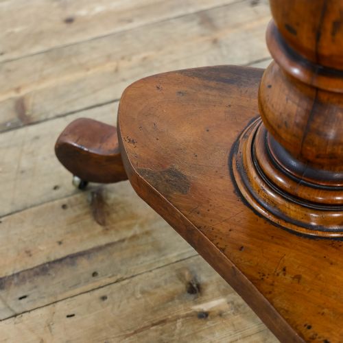 ANTIQUE VICTORIAN MAHOGANY SIDE TABLE - ADDITIONAL PHOTO 4