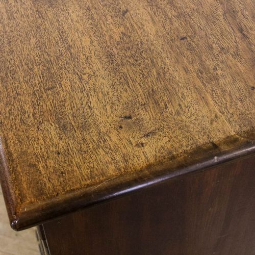 ANTIQUE EDWARDIAN MAHOGANY PEDESTAL DESK - ADDITIONAL PHOTO 5