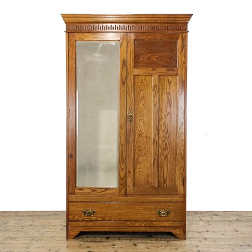 fig 1. Antique Early 20th Century Oak Wardrobe