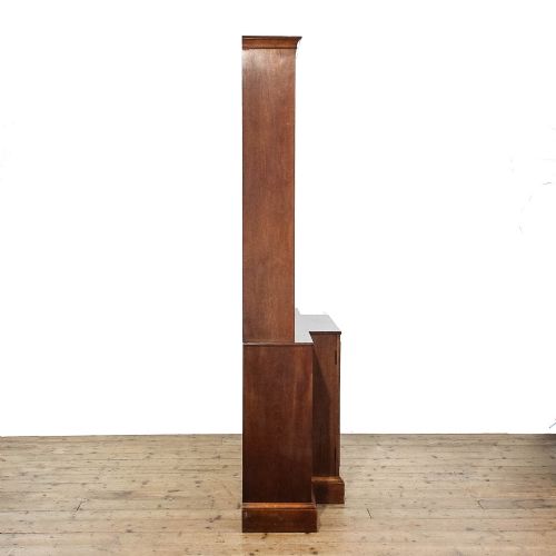 fig 1. Antique 20th Century Georgian Style Mahogany Breakfront Bookcase