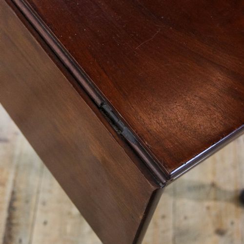 ANTIQUE 19TH CENTURY MAHOGANY PEMBROKE TABLE - ADDITIONAL PHOTO 8