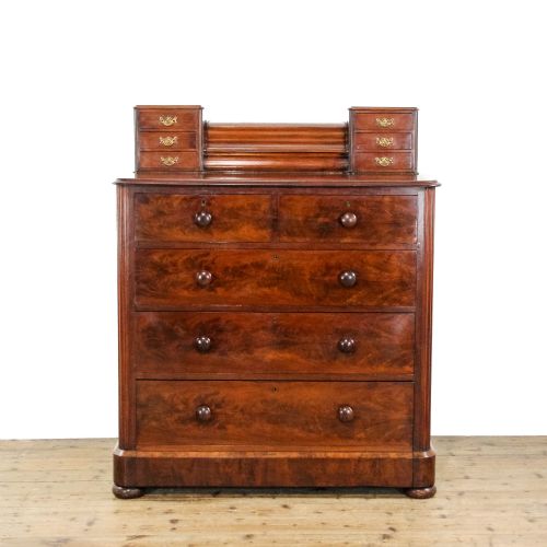 Antique Mahogany Chest of Drawers
