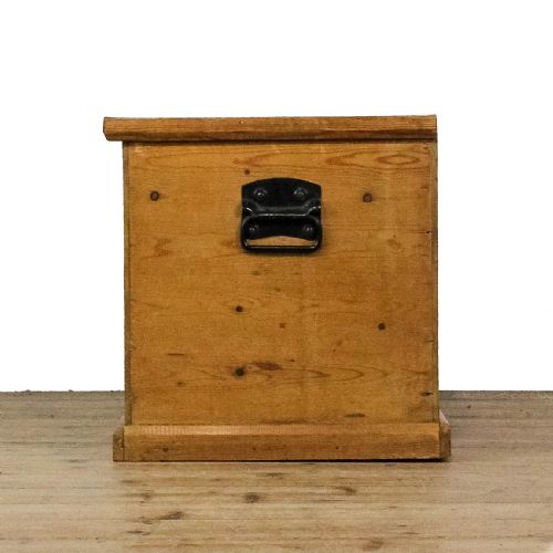 ANTIQUE PINE TRUNK - ADDITIONAL PHOTO 1