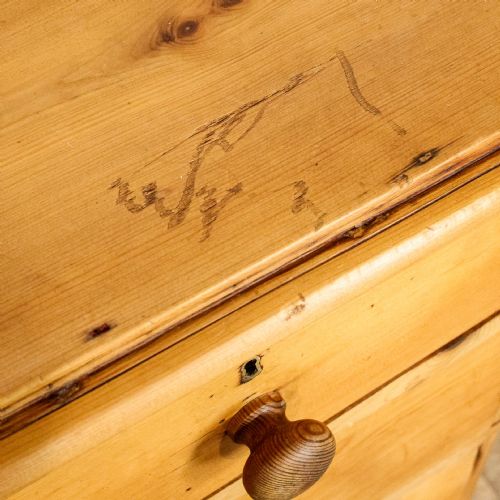 VICTORIAN ANTIQUE PINE CHEST OF DRAWERS - ADDITIONAL PHOTO 3
