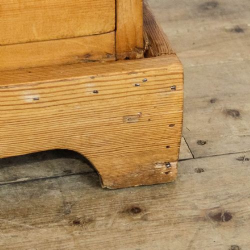VICTORIAN ANTIQUE PINE CHEST OF DRAWERS - ADDITIONAL PHOTO 6