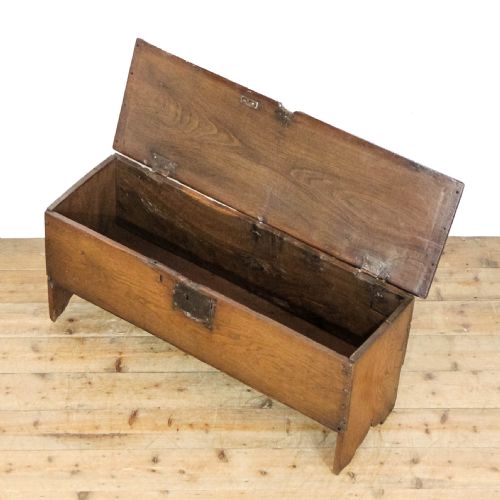 ANTIQUE 18TH CENTURY OAK SWORD CHEST - ADDITIONAL PHOTO 1