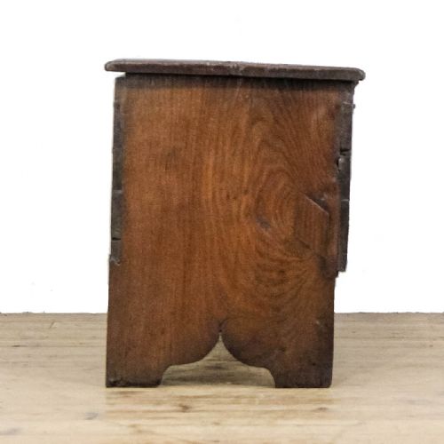 ANTIQUE 18TH CENTURY OAK SWORD CHEST - ADDITIONAL PHOTO 5