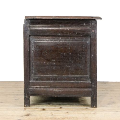 LARGE ANTIQUE OAK COFFER - ADDITIONAL PHOTO 6