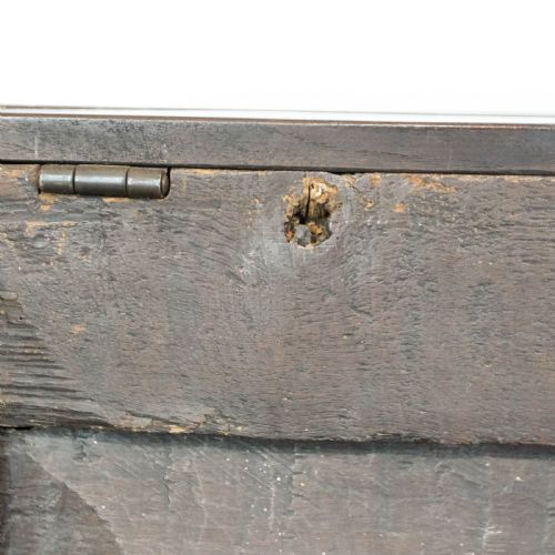 LARGE ANTIQUE OAK COFFER - ADDITIONAL PHOTO 7