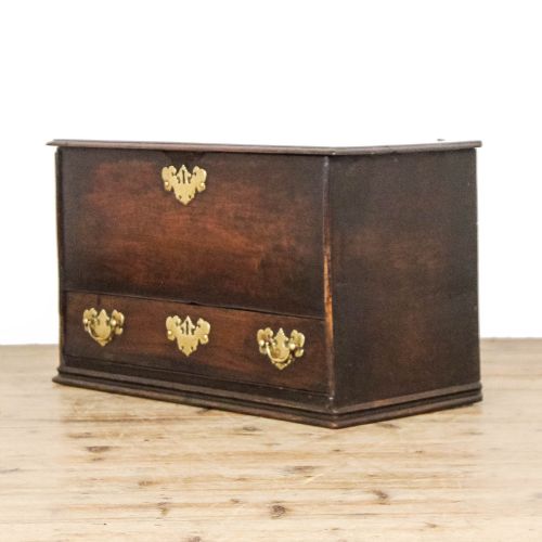 ANTIQUE WELSH OAK COFFER BACH - ADDITIONAL PHOTO 1