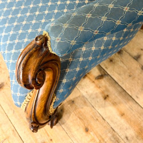 ANTIQUE VICTORIAN WALNUT SOFA OR CHAISE - ADDITIONAL PHOTO 5