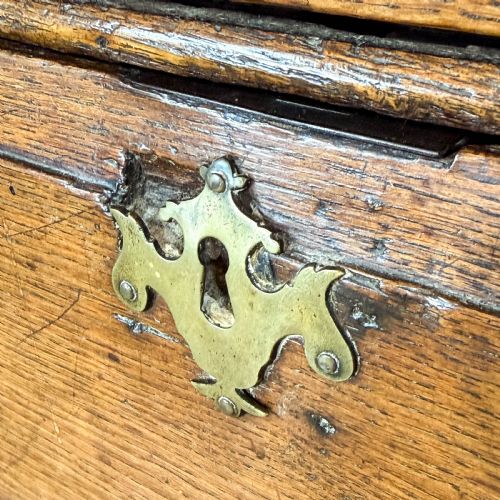 ANTIQUE 18TH CENTURY OAK CHEST OF DRAWERS - ADDITIONAL PHOTO 8