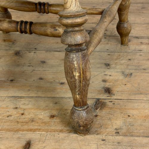 ANTIQUE TRADITIONAL WINDSOR ARMCHAIR - ADDITIONAL PHOTO 6