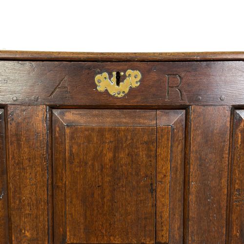 ANTIQUE 18TH CENTURY OAK MULE CHEST - ADDITIONAL PHOTO 3