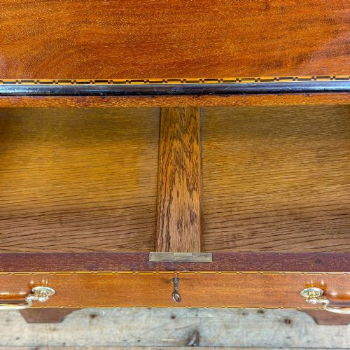 ANTIQUE EDWARDIAN SMALL MAHOGANY BUREAU - ADDITIONAL PHOTO 9