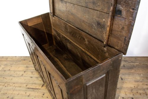 ANTIQUE WELSH OAK MULE CHEST - ADDITIONAL PHOTO 10