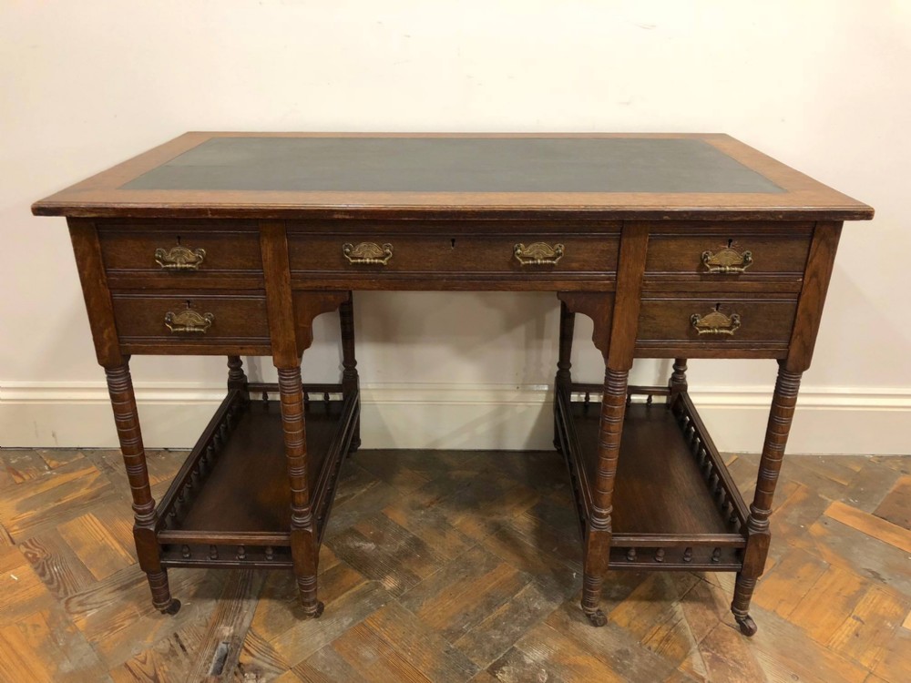 Edwardian Oak Kneehole Desk 