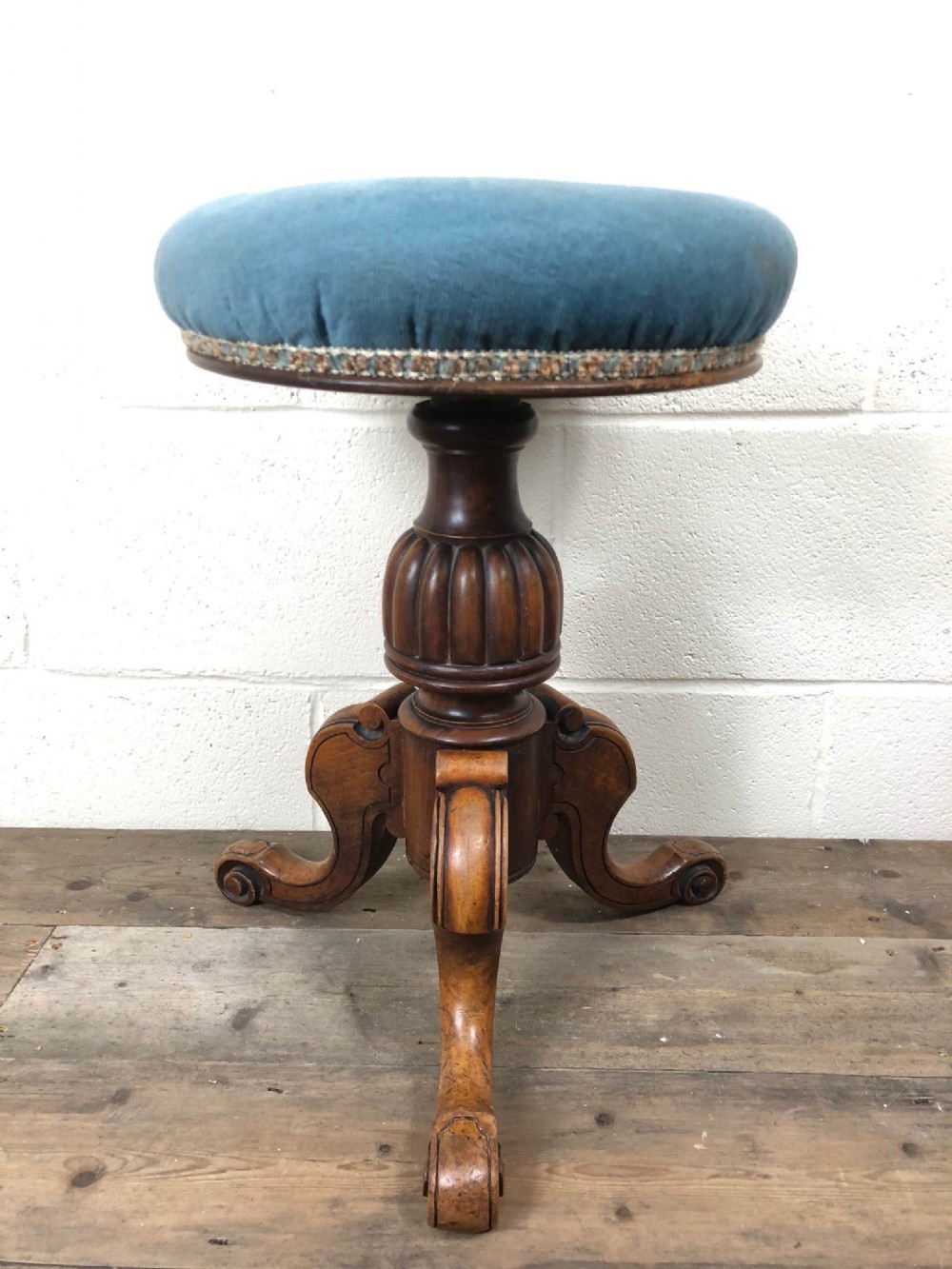 Victorian Adjustable Piano Stool