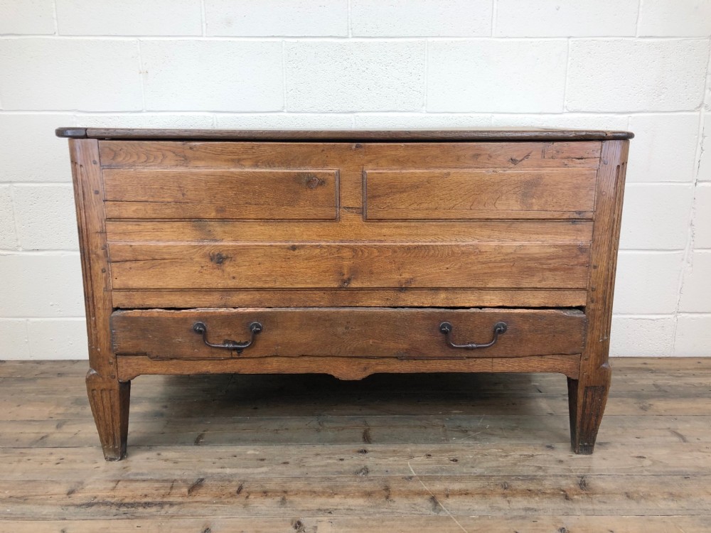 18th Century Oak Coffer with Cleated Plank Lid