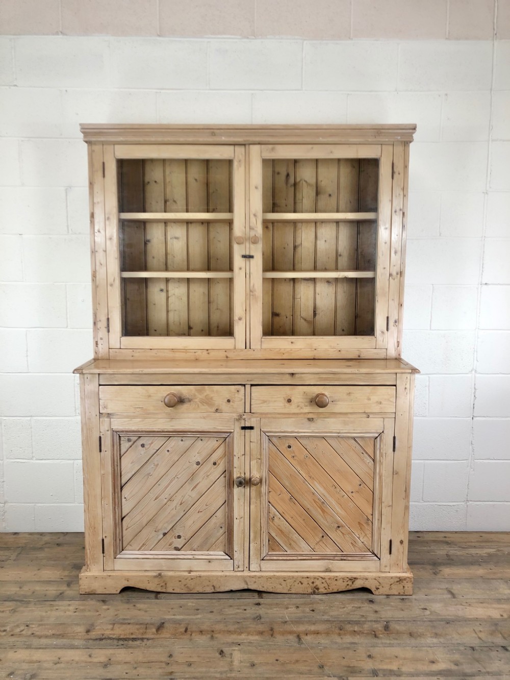 Late 19th Century Antique Pine Dresser with Glazed Top