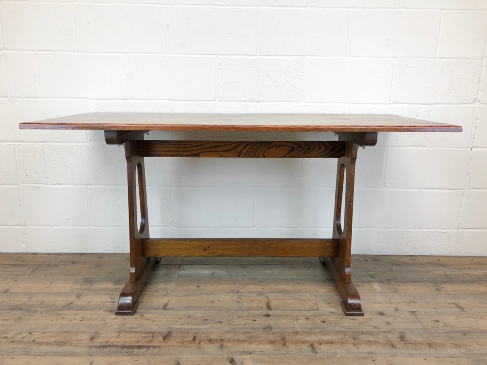 Early 20th Century Oak Arts and Crafts Dining Table