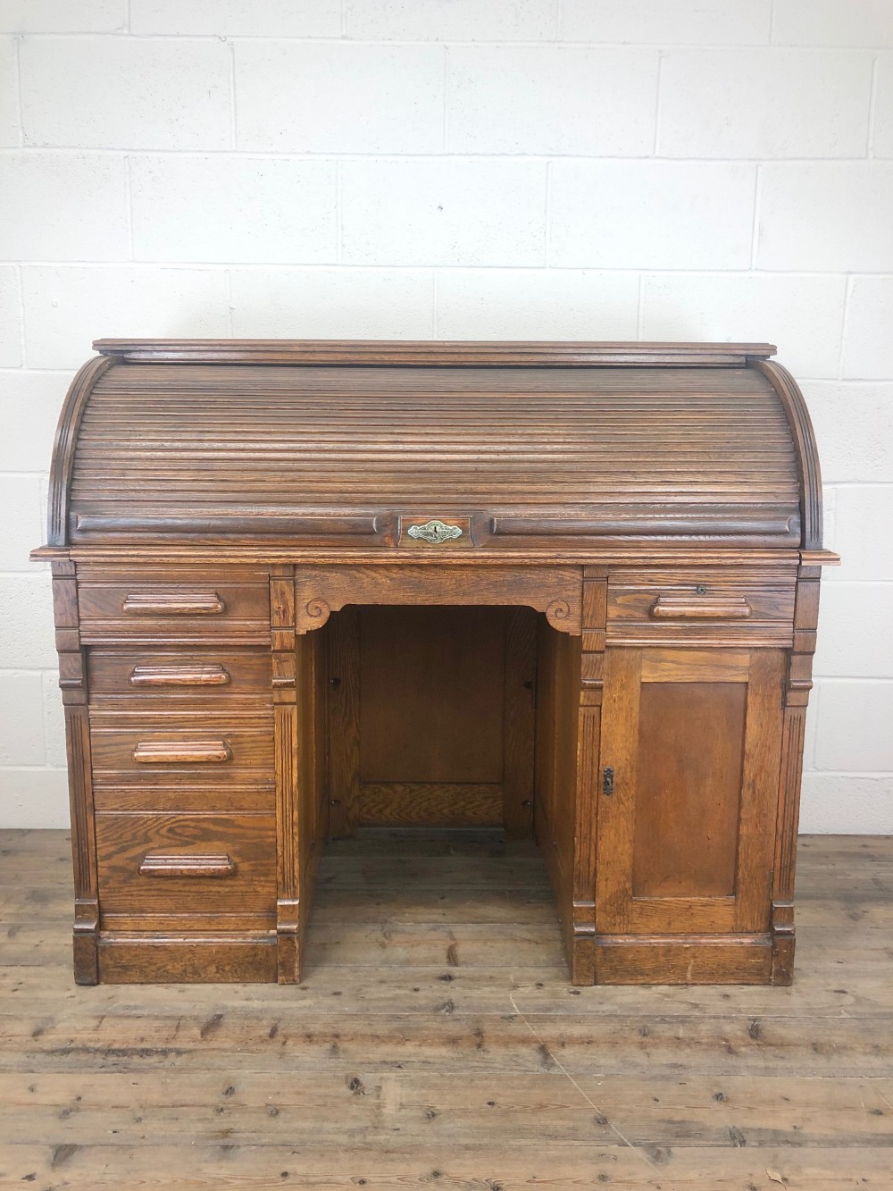 Early 20th Century Antique Oak Roll Top Desk 