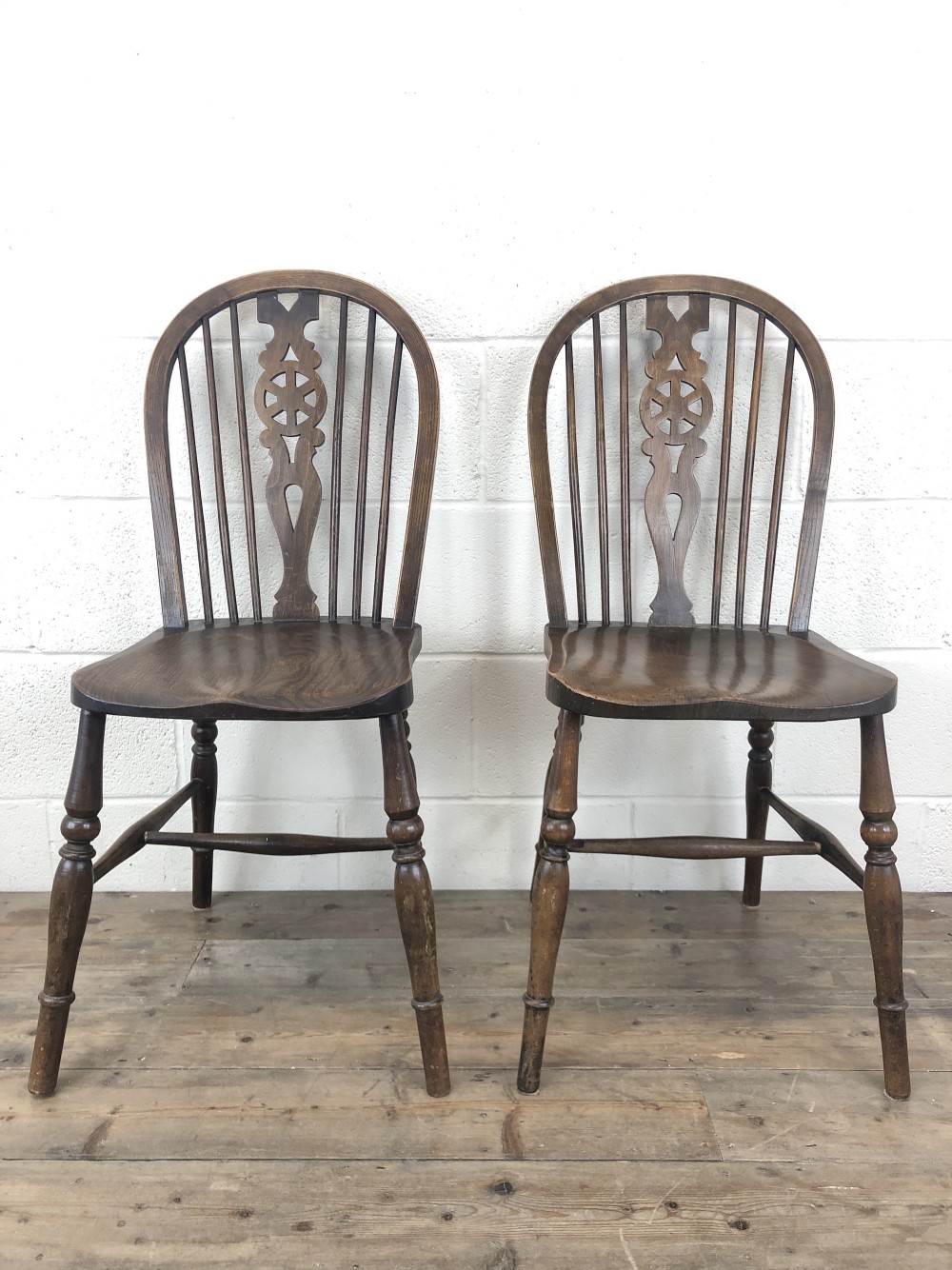 Pair of Antique Ash and Elm Wheelback Farmhouse Chairs