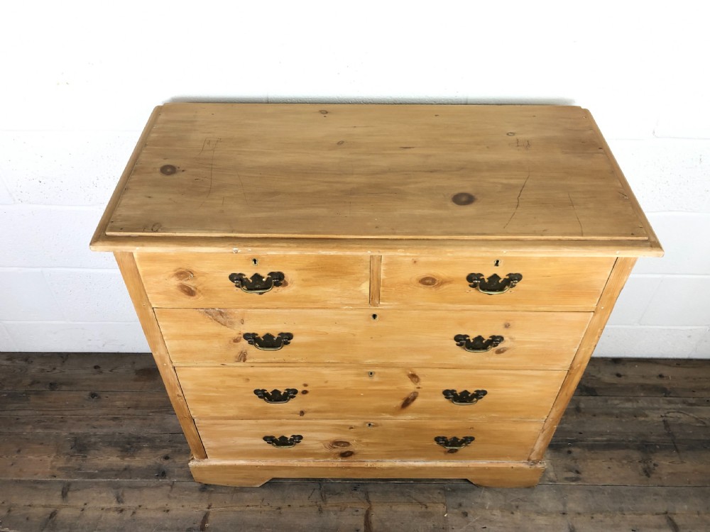 Antique Pine Chest of Drawers  View VIII