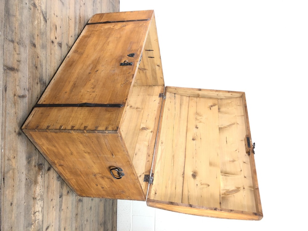 Large Antique Pine Dome Top Trunk  View VIII